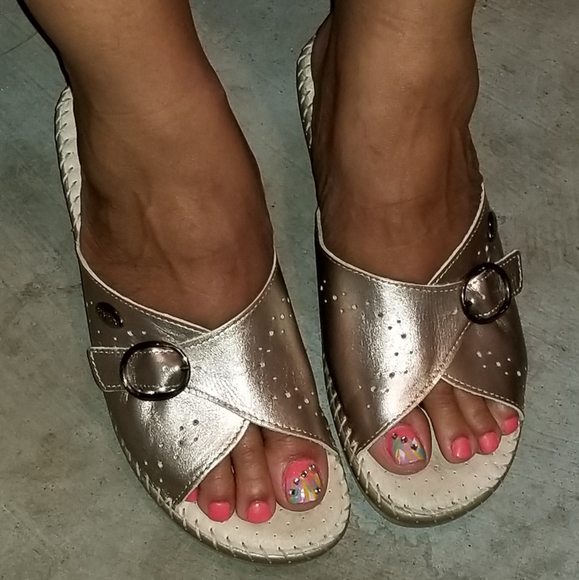 Napa Flex Shoes - Napa Flex Cloud Pewter Metallic Sandals